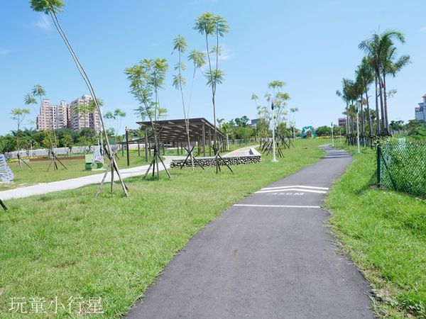綠映水漾公園2.JPG