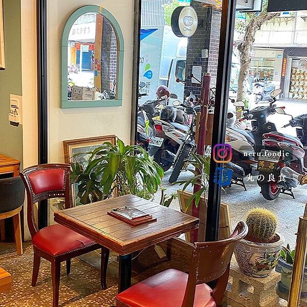 艷紅酒咖喱｜永和文青咖哩飯推薦 @neru.foodie / 丸の良食