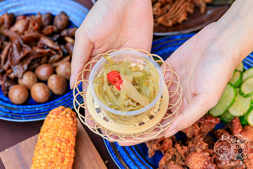 健美先生激炸滷味，先滷後炸最對味！老饕必吃冠軍大腸頭，還有南部超夯「天梯」與「口香糖」！