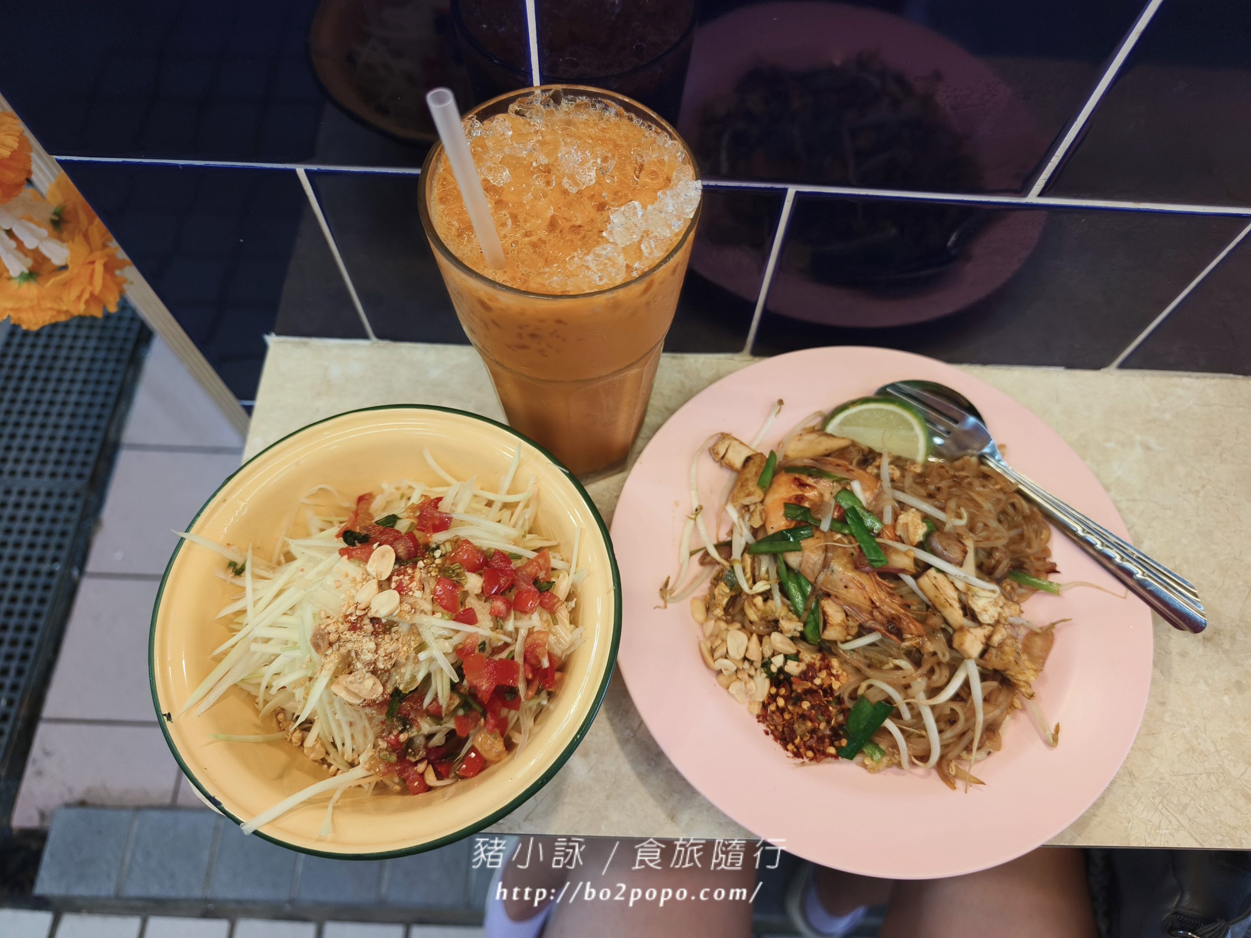 高雄龍華市場檸檬葉泰式料理!道地街邊風味,味蕾的泰式狂想曲~