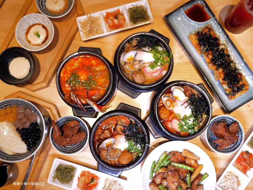 【新竹美食】東京純豆腐新竹SOGO店,新竹巨城百貨SOGO B1吃四方餐廳,日式手打烏龍麵套餐新上市!還有必吃的海之幸純豆腐鍋,鹽鹵豆腐超綿密,內文附詳細菜單價位介紹。 @熊寶小榆の旅遊日記