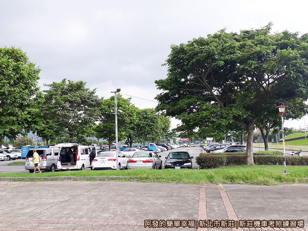 新莊機車考照練習場04-新莊西盛堤外停車場.jpg