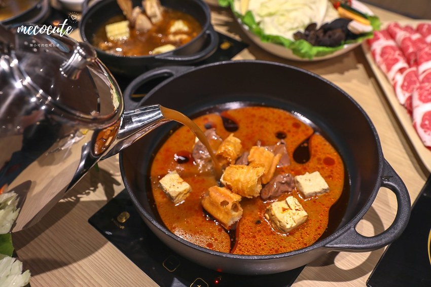 十二鍋菜單,台北火鍋,士林火鍋,火鍋消夜,石二鍋 • 12Fresh,石二鍋Fresh士林中正店,石二鍋Fresh菜單12Fresh菜單,石二鍋剝皮辣椒雞,石二鍋士林,石二鍋菜單,石二鍋訂位 @陳小可的吃喝玩樂