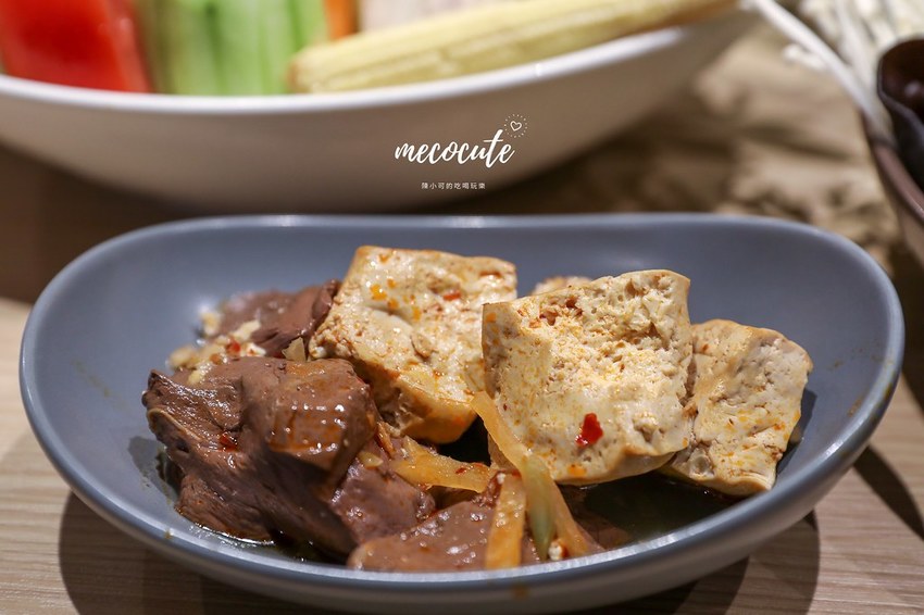 十二鍋菜單,台北火鍋,士林火鍋,火鍋消夜,石二鍋 • 12Fresh,石二鍋Fresh士林中正店,石二鍋Fresh菜單12Fresh菜單,石二鍋剝皮辣椒雞,石二鍋士林,石二鍋菜單,石二鍋訂位 @陳小可的吃喝玩樂