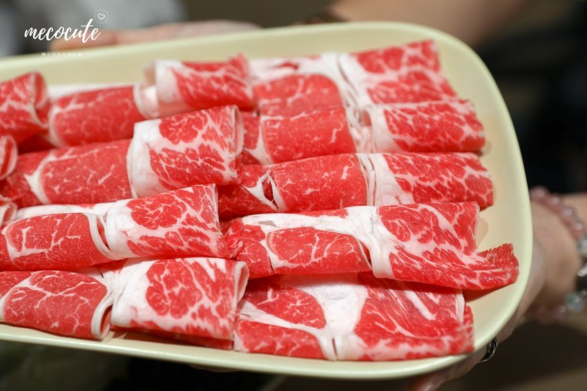 十二鍋菜單,台北火鍋,士林火鍋,火鍋消夜,石二鍋 • 12Fresh,石二鍋Fresh士林中正店,石二鍋Fresh菜單12Fresh菜單,石二鍋剝皮辣椒雞,石二鍋士林,石二鍋菜單,石二鍋訂位 @陳小可的吃喝玩樂