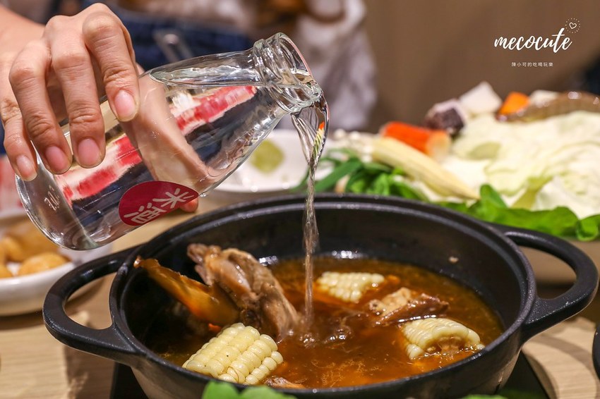 十二鍋菜單,台北火鍋,士林火鍋,火鍋消夜,石二鍋 • 12Fresh,石二鍋Fresh士林中正店,石二鍋Fresh菜單12Fresh菜單,石二鍋剝皮辣椒雞,石二鍋士林,石二鍋菜單,石二鍋訂位 @陳小可的吃喝玩樂