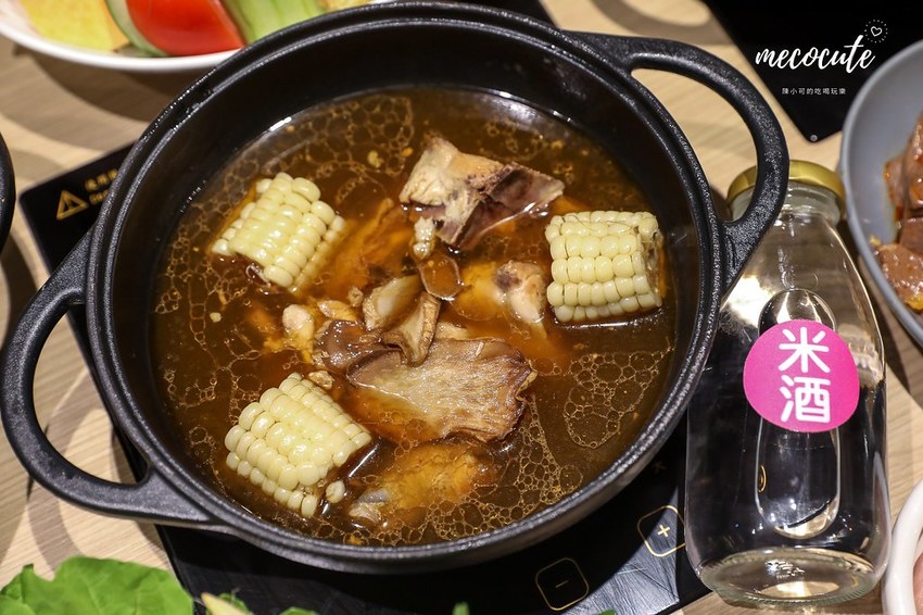 十二鍋菜單,台北火鍋,士林火鍋,火鍋消夜,石二鍋 • 12Fresh,石二鍋Fresh士林中正店,石二鍋Fresh菜單12Fresh菜單,石二鍋剝皮辣椒雞,石二鍋士林,石二鍋菜單,石二鍋訂位 @陳小可的吃喝玩樂