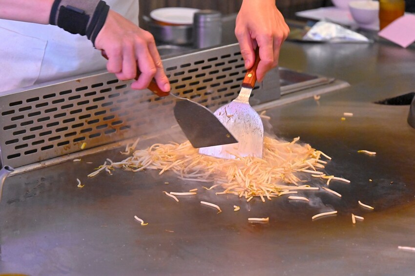 台中市東區台中30年精緻又平價台中鐵板燒老字號 獨享海陸特餐整桌超豐盛/邑鐵板燒