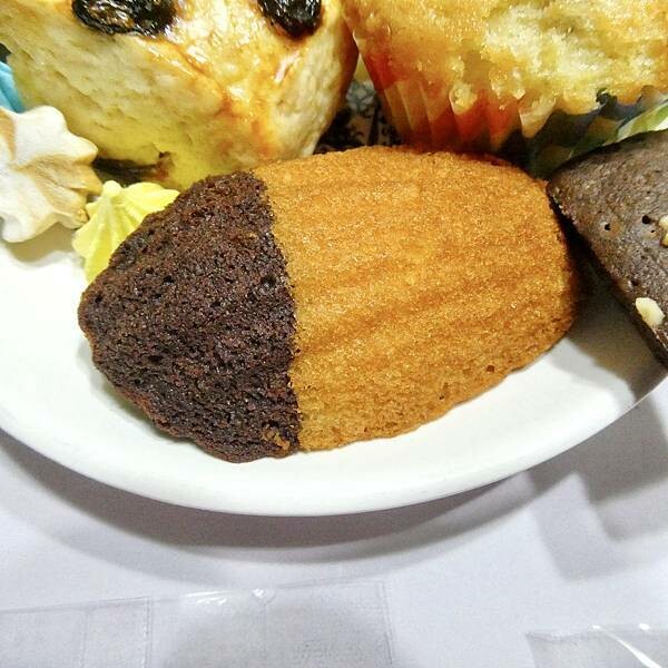 中秋明月禮盒開箱/煮客實驗室非月餅禮盒分享-減糖又好吃的美觀甜點/夢幻馬林糖-馬卡龍色超美又好吃，第一次