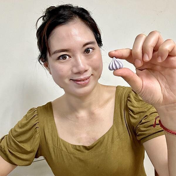 中秋明月禮盒開箱/煮客實驗室非月餅禮盒分享-減糖又好吃的美觀甜點/夢幻馬林糖-馬卡龍色超美又好吃，第一次