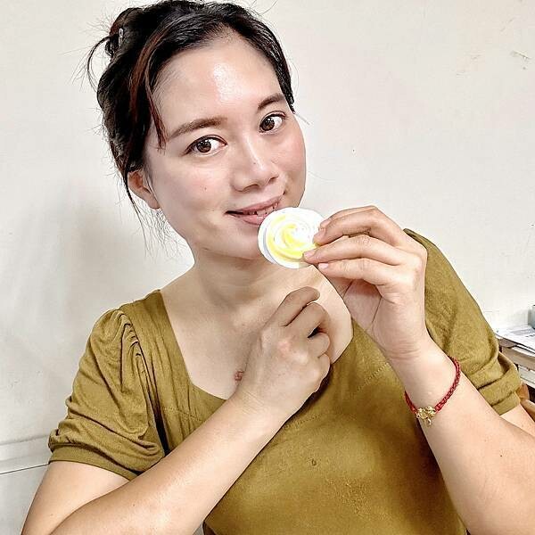 中秋明月禮盒開箱/煮客實驗室非月餅禮盒分享-減糖又好吃的美觀甜點/夢幻馬林糖-馬卡龍色超美又好吃，第一次