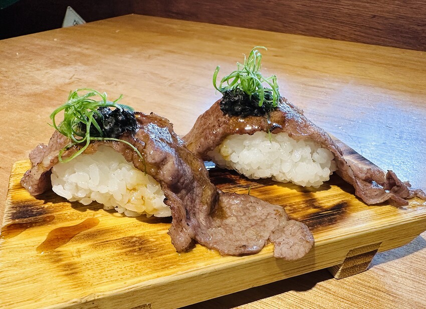 【森川丼丼大橋橫町】台中超浮誇系日式料理!必吃超狂『廣島牡蠣 【森川丼丼大橋橫町】台中超浮誇系日式料理!必吃超狂『廣島牡蠣