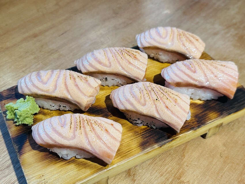 【森川丼丼大橋橫町】台中超浮誇系日式料理!必吃超狂『廣島牡蠣 【森川丼丼大橋橫町】台中超浮誇系日式料理!必吃超狂『廣島牡蠣