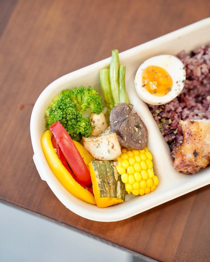 【苗栗頭份】尚順新開幕韓風『LIHO Coffee 輕食餐盒』，主打少油少鹽健康餐盒，還有咖啡、氣泡飲料、下午茶心型鬆餅優惠套餐可以選擇！ - 阿華田的美食日記