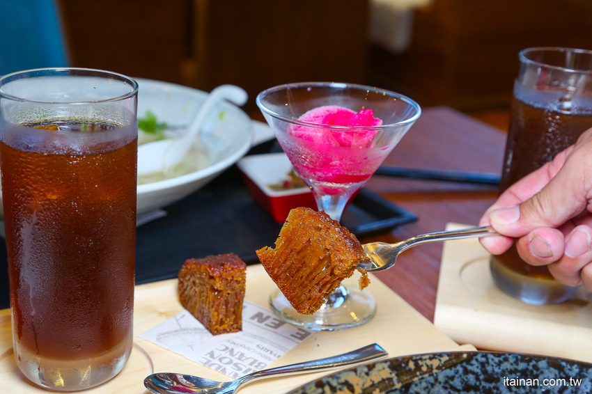 澎湖福朋喜來登酒店「藍洞餐廳Apatite」龍膽石斑豪華海鮮麵線、龍膽石斑現燙魚片湯鮮味上桌!! - 台南好Food遊