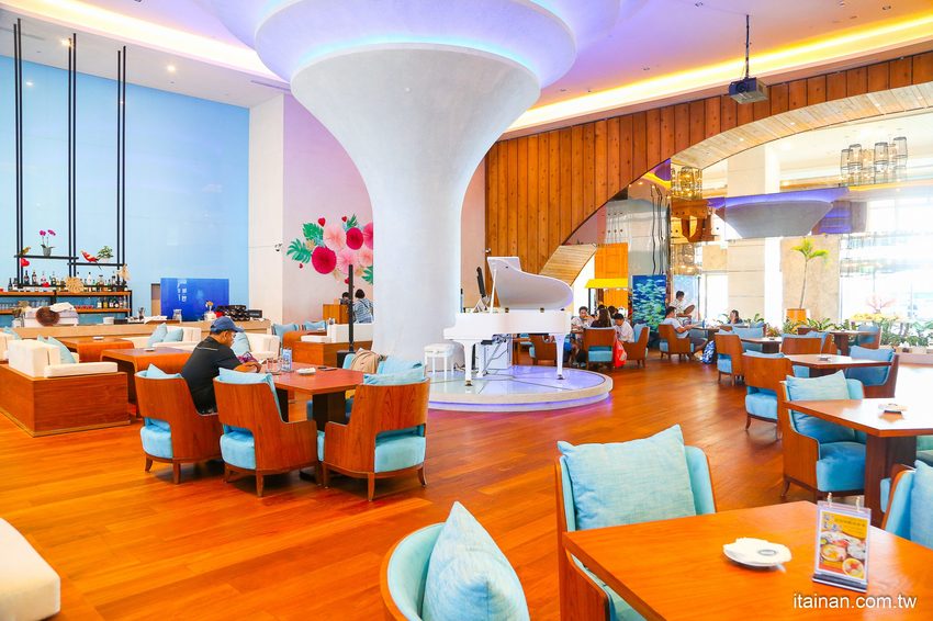 澎湖福朋喜來登酒店「藍洞餐廳Apatite」龍膽石斑豪華海鮮麵線、龍膽石斑現燙魚片湯鮮味上桌!! - 台南好Food遊