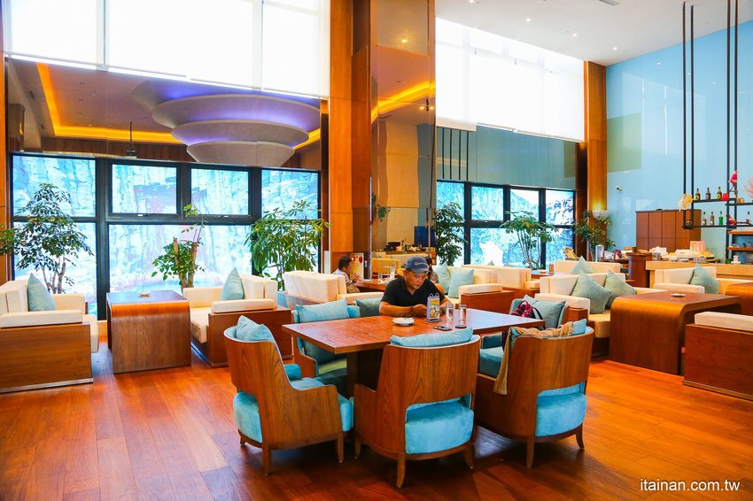 澎湖福朋喜來登酒店「藍洞餐廳Apatite」龍膽石斑豪華海鮮麵線、龍膽石斑現燙魚片湯鮮味上桌!! - 台南好Food遊