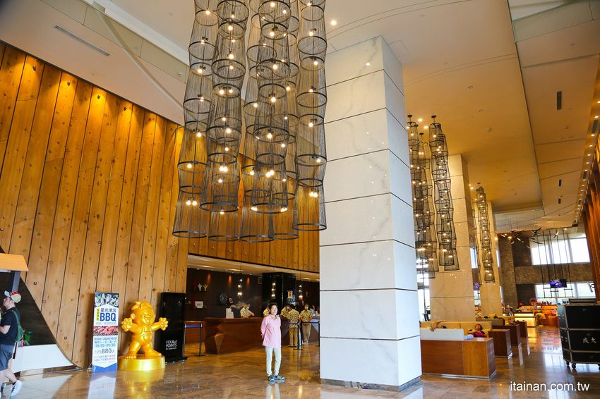 澎湖福朋喜來登酒店「藍洞餐廳Apatite」龍膽石斑豪華海鮮麵線、龍膽石斑現燙魚片湯鮮味上桌!! - 台南好Food遊