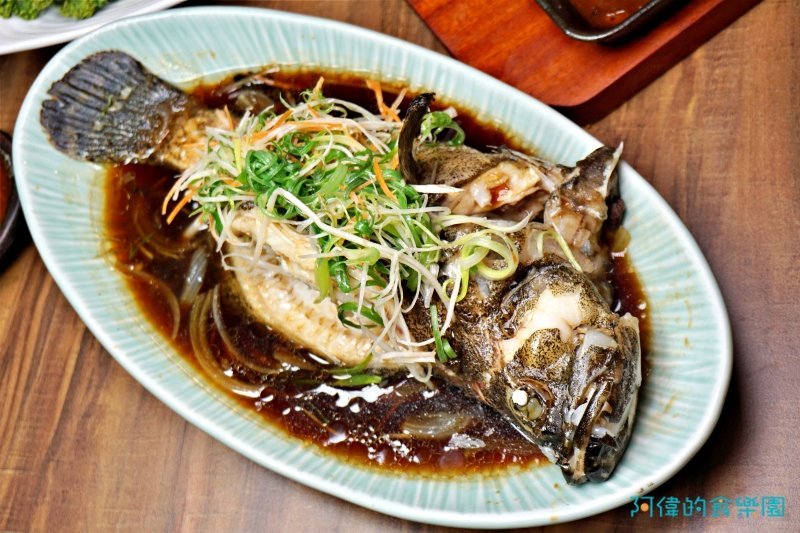 【忠孝復興】林美如 海鮮。熱炒。燒烤。酒場-google好評4.6顆星！數十種精釀啤酒、清酒以及超多的下酒菜、生猛海鮮超夠味，重點是CP值高！