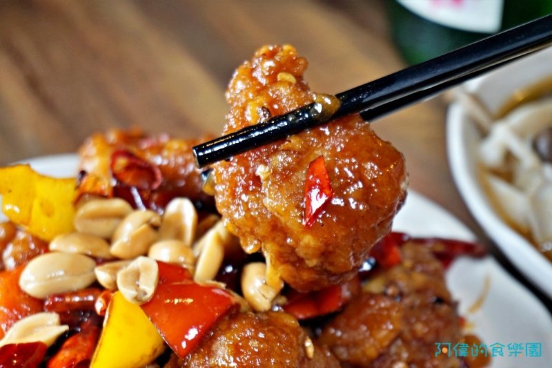 【忠孝復興】林美如 海鮮。熱炒。燒烤。酒場-google好評4.6顆星！數十種精釀啤酒、清酒以及超多的下酒菜、生猛海鮮超夠味，重點是CP值高！