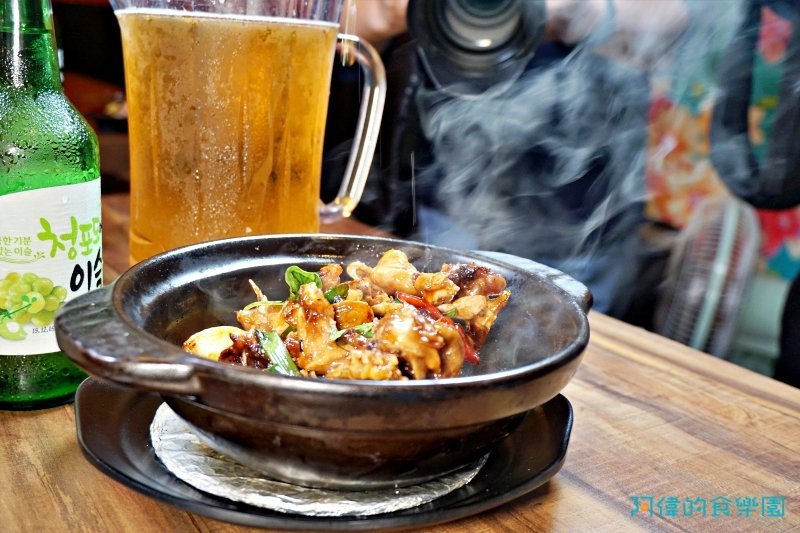 【忠孝復興】林美如 海鮮。熱炒。燒烤。酒場-google好評4.6顆星！數十種精釀啤酒、清酒以及超多的下酒菜、生猛海鮮超夠味，重點是CP值高！