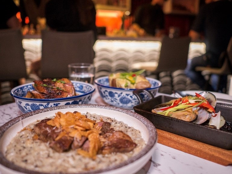 【台北信義區】瑰秘GREY ME特別的調酒茶香四溢，餐點也美味，台北餐酒館推薦