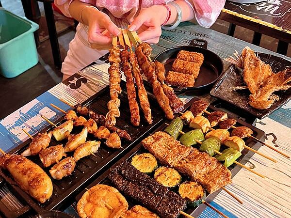 新北 板橋 食記 HIGH串燒 單身狗無罪.沒喝幾杯別裝醉~板橋區好吃到沒朋友的平價串燒店新北