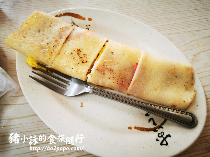 高雄。岡山》老字號新源發早餐店。清新獨特木瓜醬烤吐司(食尚玩家介紹) - 豬小詠的食旅隨行