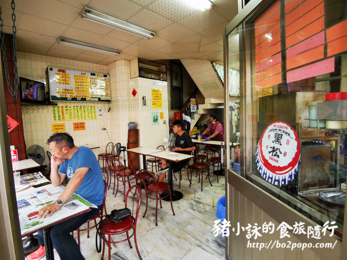 高雄。岡山》老字號新源發早餐店。清新獨特木瓜醬烤吐司(食尚玩家介紹) - 豬小詠的食旅隨行