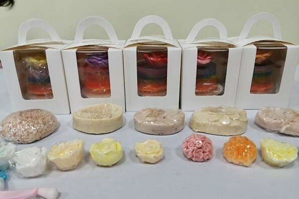 台東縣台東市台東鐵花商圈。熱鬧商圈吃喝玩樂樣樣通包,精選5商店,快來安排個多日遊迎新年