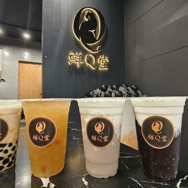 台東縣台東市台東鐵花商圈。熱鬧商圈吃喝玩樂樣樣通包,精選5商店,快來安排個多日遊迎新年