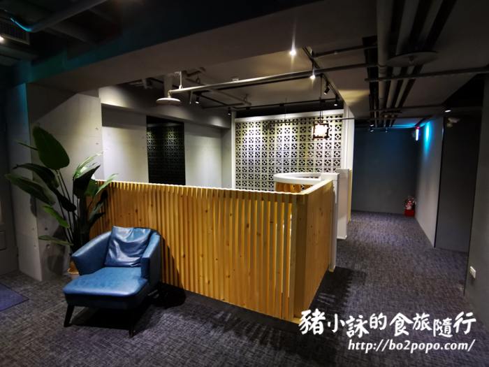 台北。萬華》町記憶旅店3館 Cho Hotel 3。價格親民的出差住宿點 - 豬小詠的食旅隨行