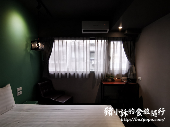 台北。萬華》町記憶旅店3館 Cho Hotel 3。價格親民的出差住宿點 - 豬小詠的食旅隨行