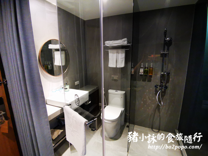 台北。萬華》町記憶旅店3館 Cho Hotel 3。價格親民的出差住宿點 - 豬小詠的食旅隨行