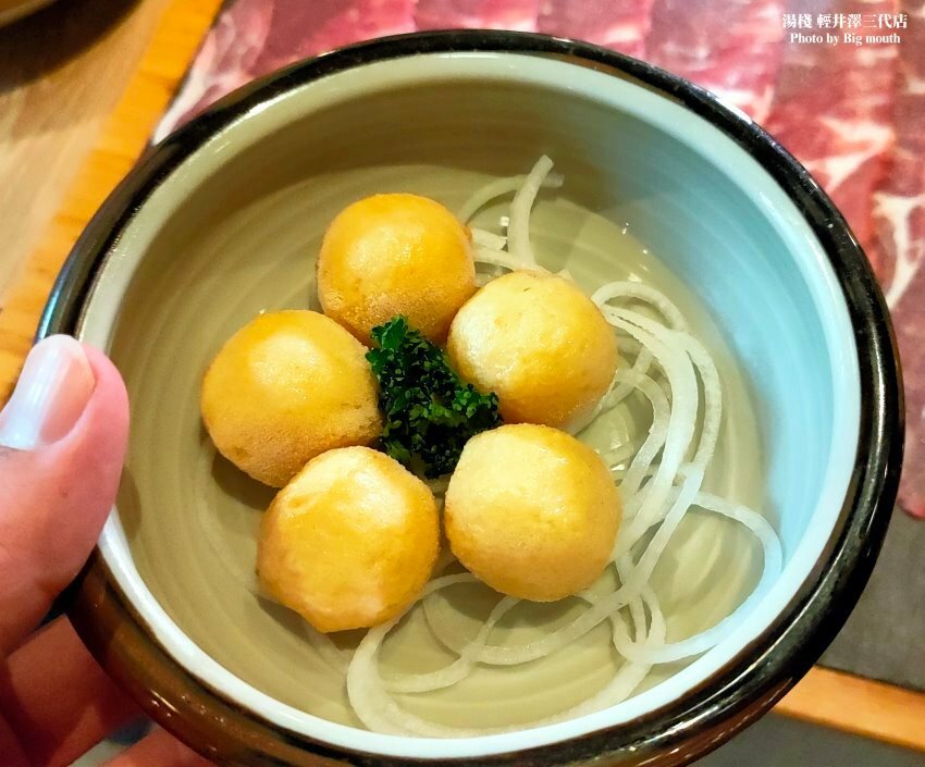 【台中火鍋】湯棧(輕井澤三代店)．主打麻油、燒酒、剝皮辣椒鍋!