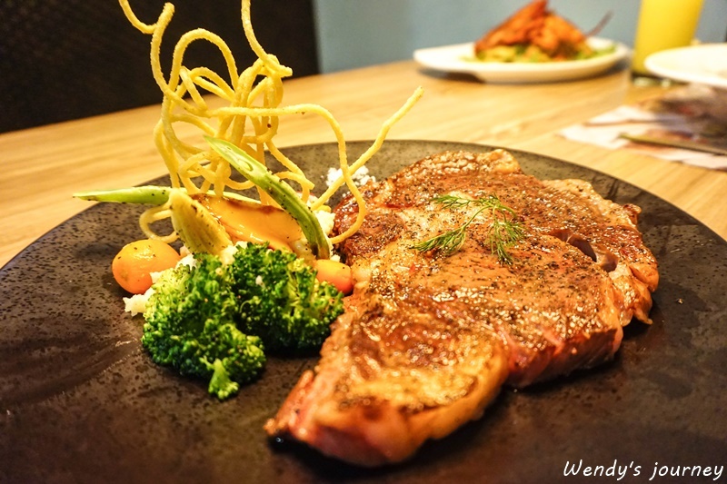 台北松山｜微笑餐桌 SMILE TABLE 龍蝦麵超推薦！美味又溫馨的約會、聚餐、親子西餐廳