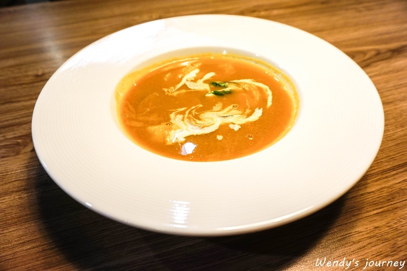 台北松山｜微笑餐桌 SMILE TABLE 龍蝦麵超推薦！美味又溫馨的約會、聚餐、親子西餐廳