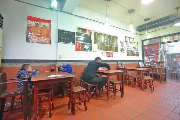 【台北美食】冇𠕇有麵擔-遼寧街夜市裡50年老字號美食小吃店