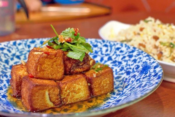 【台北美食】冇𠕇有麵擔-遼寧街夜市裡50年老字號美食小吃店