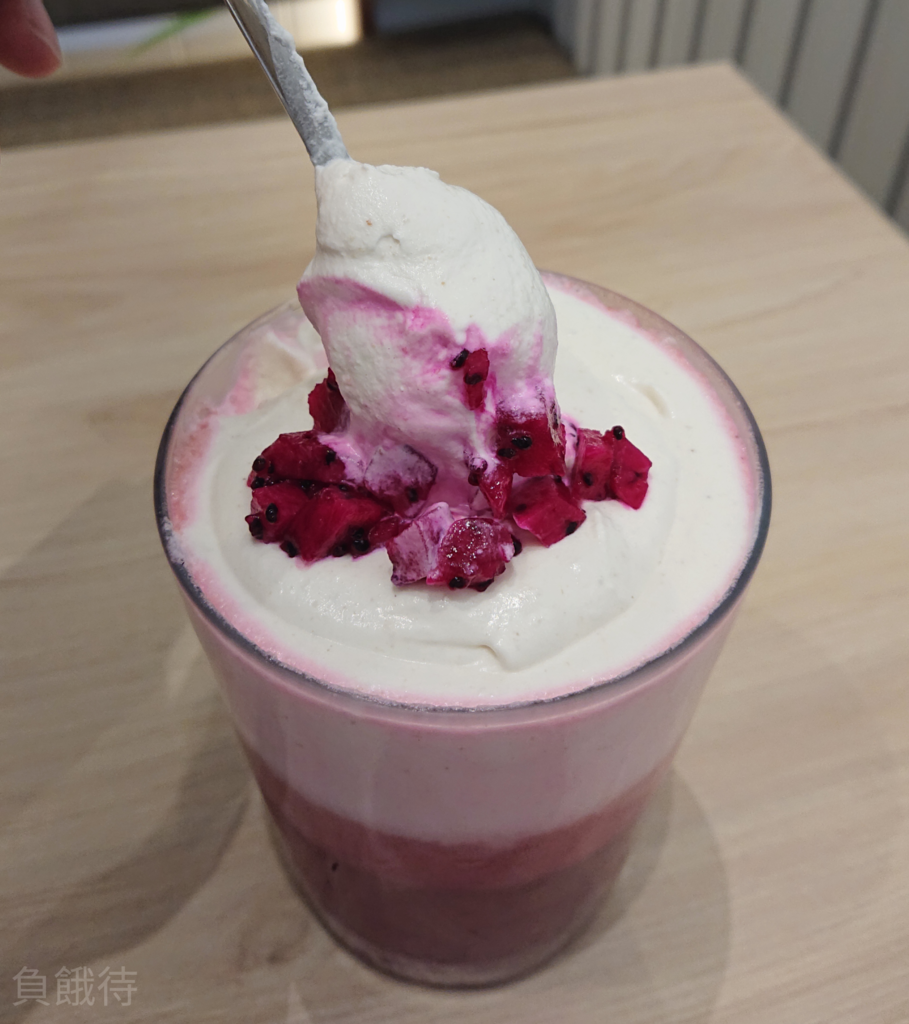 繽紛火龍果奶蓋照.jpg
