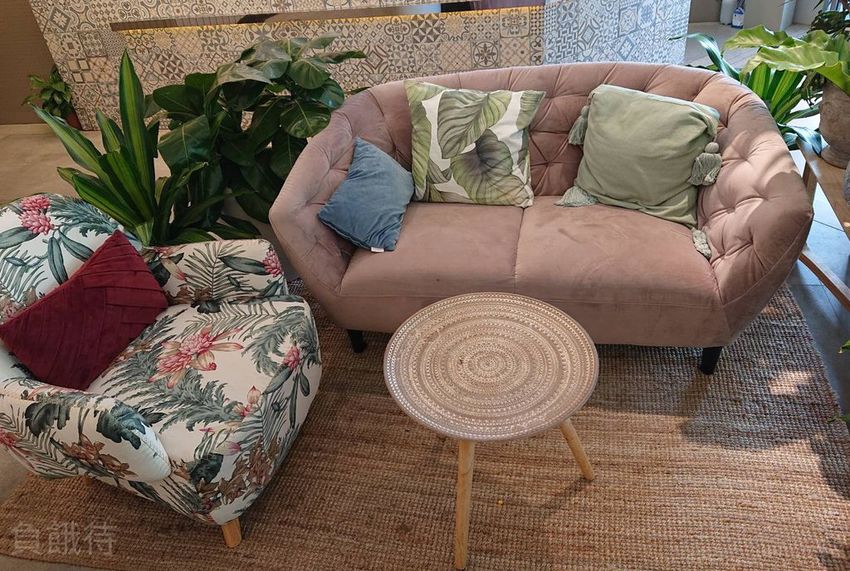 沙發區.jpg