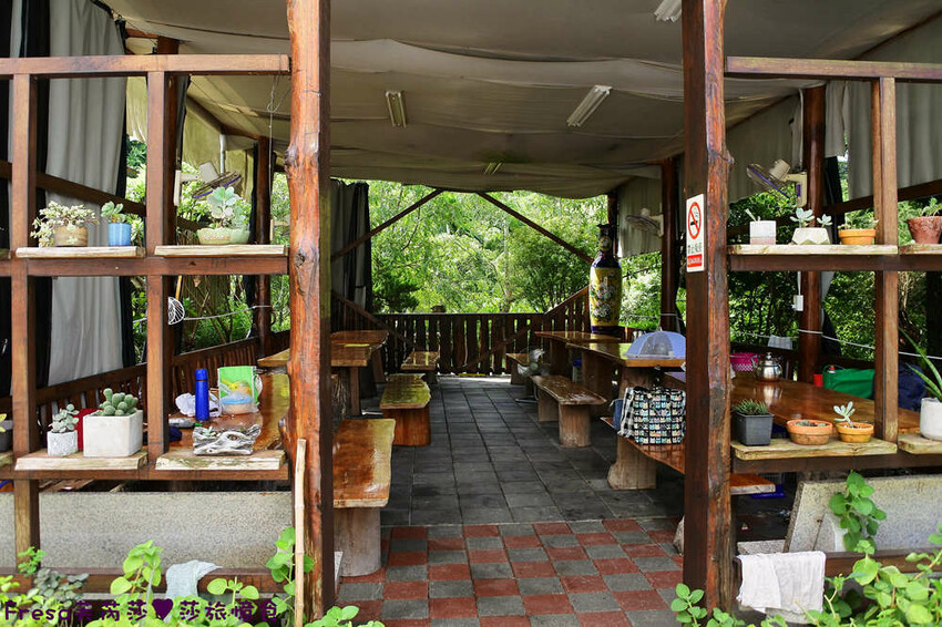 楠西景點│梅嶺梅仔雞賞梅趣「大眾餐廳」龜丹溫泉泡湯「天喜悅」梅嶺步道甜點咖啡「文山咖啡」窯烤披薩無菜