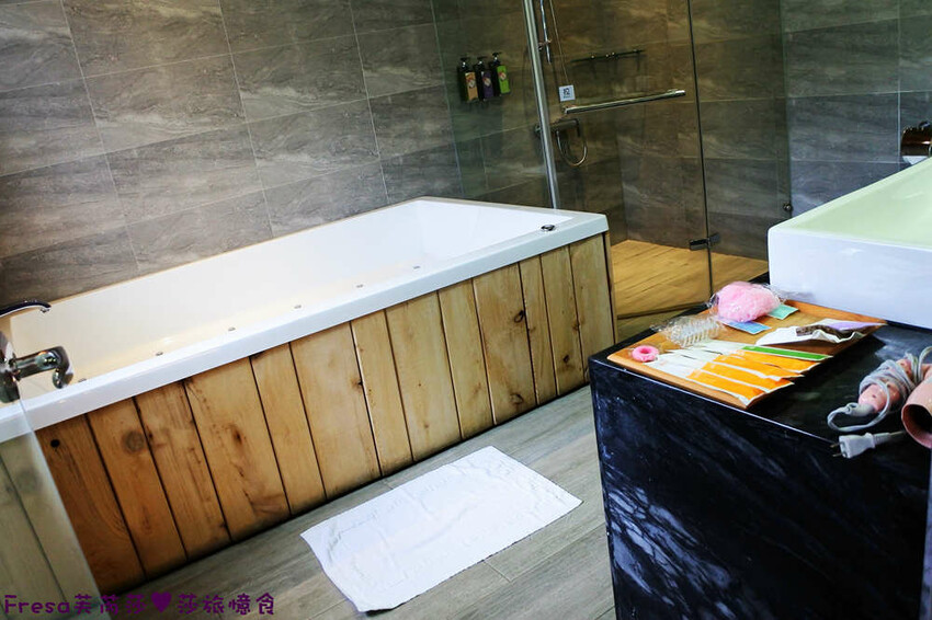 楠西景點│梅嶺梅仔雞賞梅趣「大眾餐廳」龜丹溫泉泡湯「天喜悅」梅嶺步道甜點咖啡「文山咖啡」窯烤披薩無菜