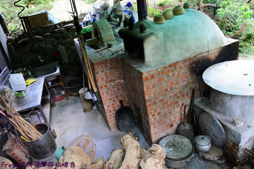 楠西景點│梅嶺梅仔雞賞梅趣「大眾餐廳」龜丹溫泉泡湯「天喜悅」梅嶺步道甜點咖啡「文山咖啡」窯烤披薩無菜