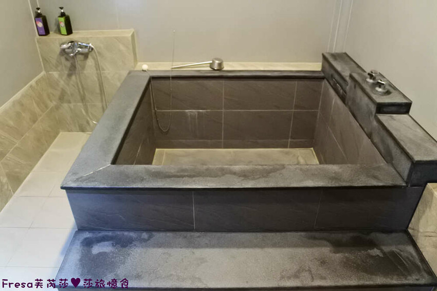 楠西景點│梅嶺梅仔雞賞梅趣「大眾餐廳」龜丹溫泉泡湯「天喜悅」梅嶺步道甜點咖啡「文山咖啡」窯烤披薩無菜