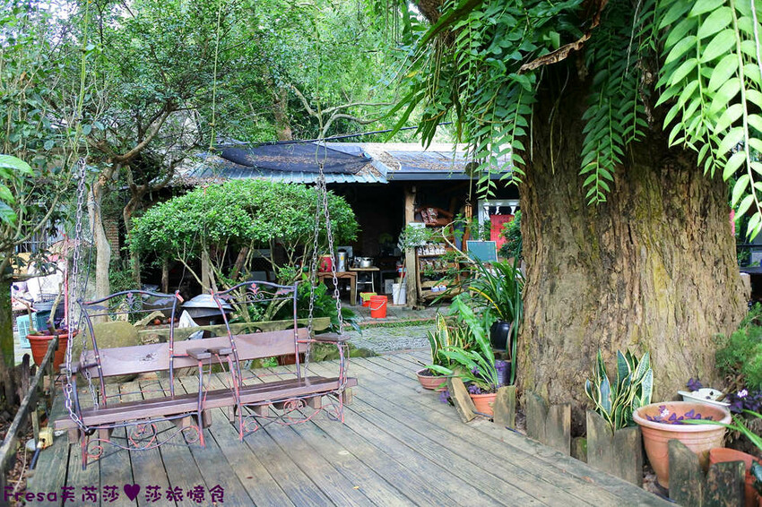 楠西景點│梅嶺梅仔雞賞梅趣「大眾餐廳」龜丹溫泉泡湯「天喜悅」梅嶺步道甜點咖啡「文山咖啡」窯烤披薩無菜