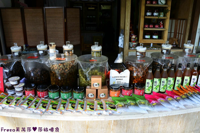 楠西景點│梅嶺梅仔雞賞梅趣「大眾餐廳」龜丹溫泉泡湯「天喜悅」梅嶺步道甜點咖啡「文山咖啡」窯烤披薩無菜