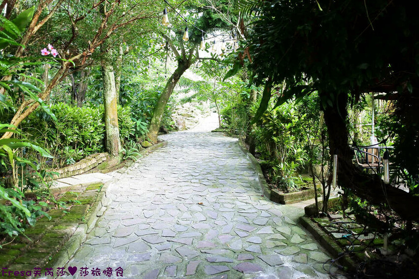 楠西景點│梅嶺梅仔雞賞梅趣「大眾餐廳」龜丹溫泉泡湯「天喜悅」梅嶺步道甜點咖啡「文山咖啡」窯烤披薩無菜