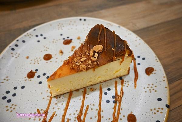 [台北內湖區]內湖不限時咖啡附插頭、包場出租會議首選～漫時生活咖啡館Leisure time-捷運港墘站