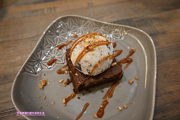 [台北內湖區]內湖不限時咖啡附插頭、包場出租會議首選～漫時生活咖啡館Leisure time-捷運港墘站